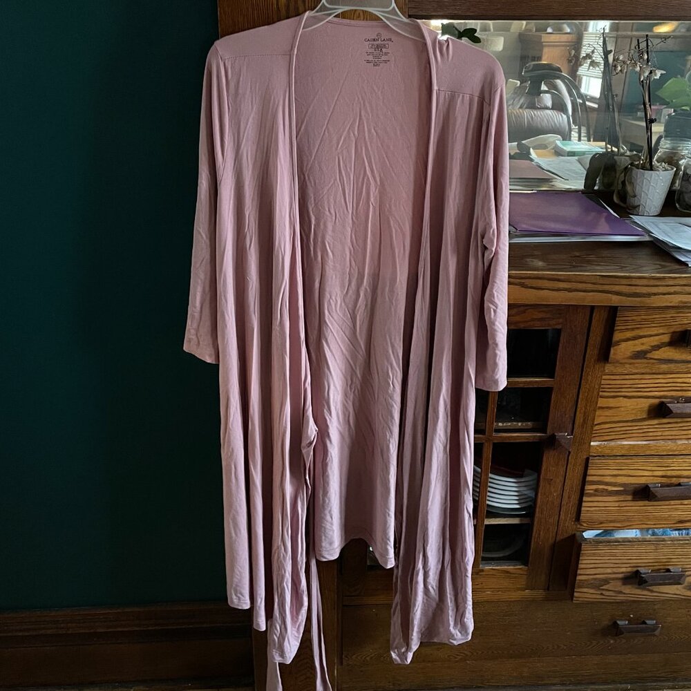Caden Lane maternity robe - Picture 5 of 5